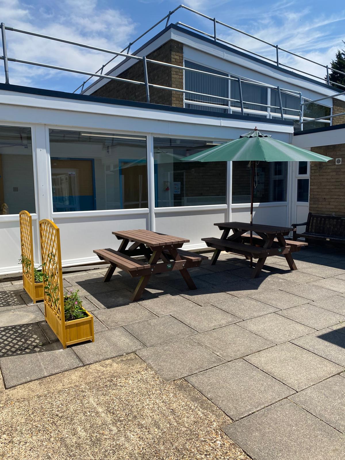 Corby Freemasons help create a Summer Seating Area at Corby Diagnostic Centre